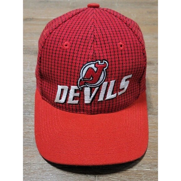 Vintage New Jersey Devils Hat NHL Logo Athletic Grid Hockey Cap Strapback Red - Picture 1 of 6